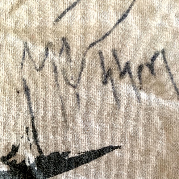 Vintage autographed Suicide Silence “Pull The Trigger” band tee. - Picture 4 of 7